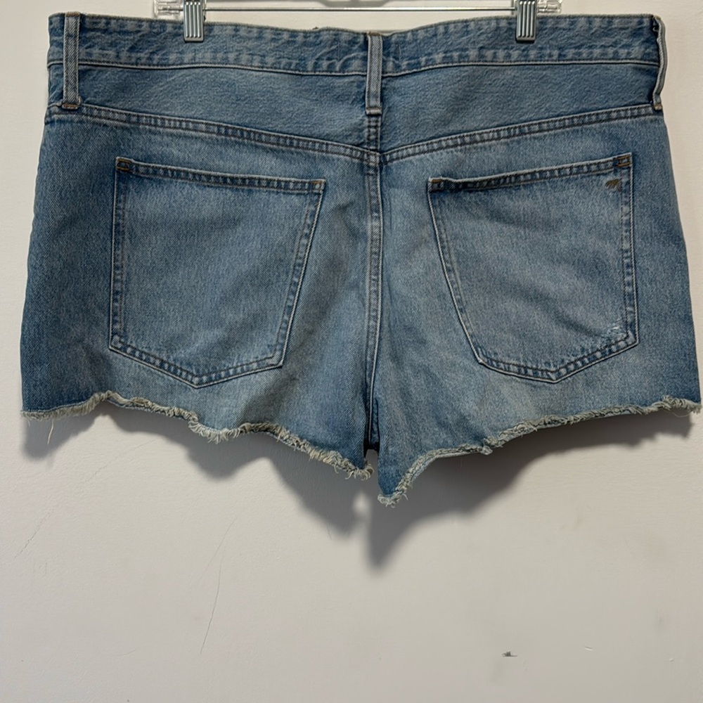 Madewell Blue Distressed Jean Shorts Relaxed Fit in Size 33 - Picture 10 of 10